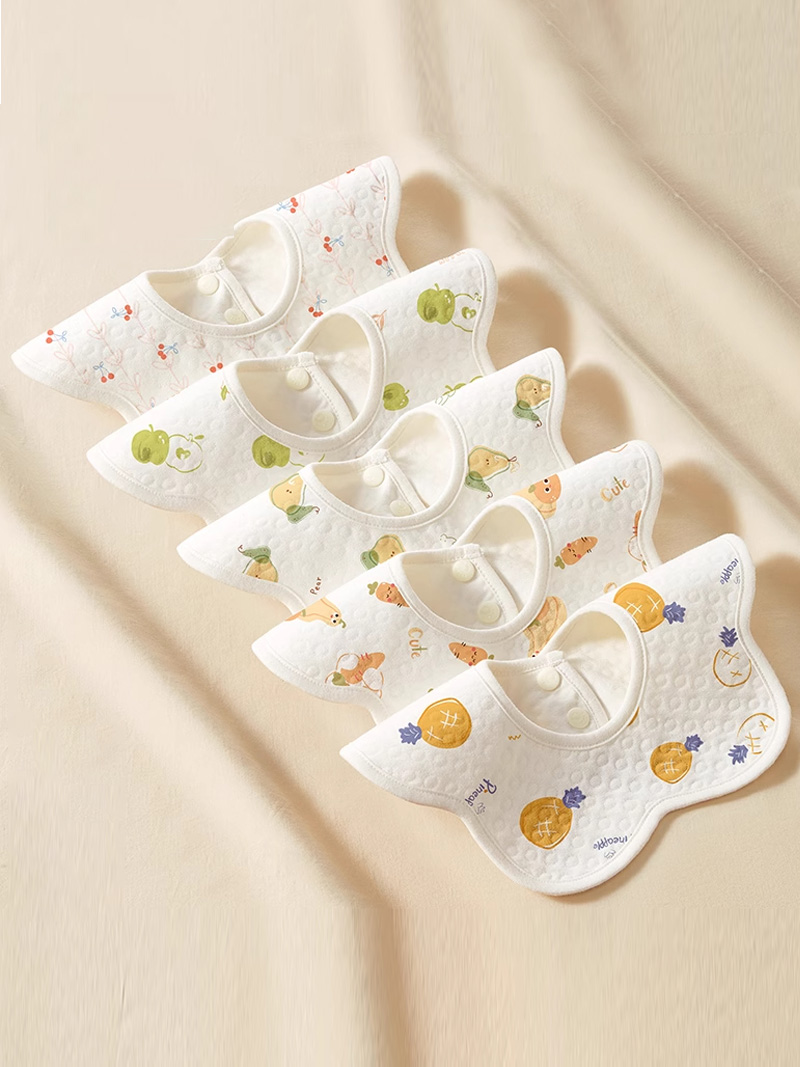 Printed Bibs Pack - 5 عبوات من مرايل باندانا للأطفال