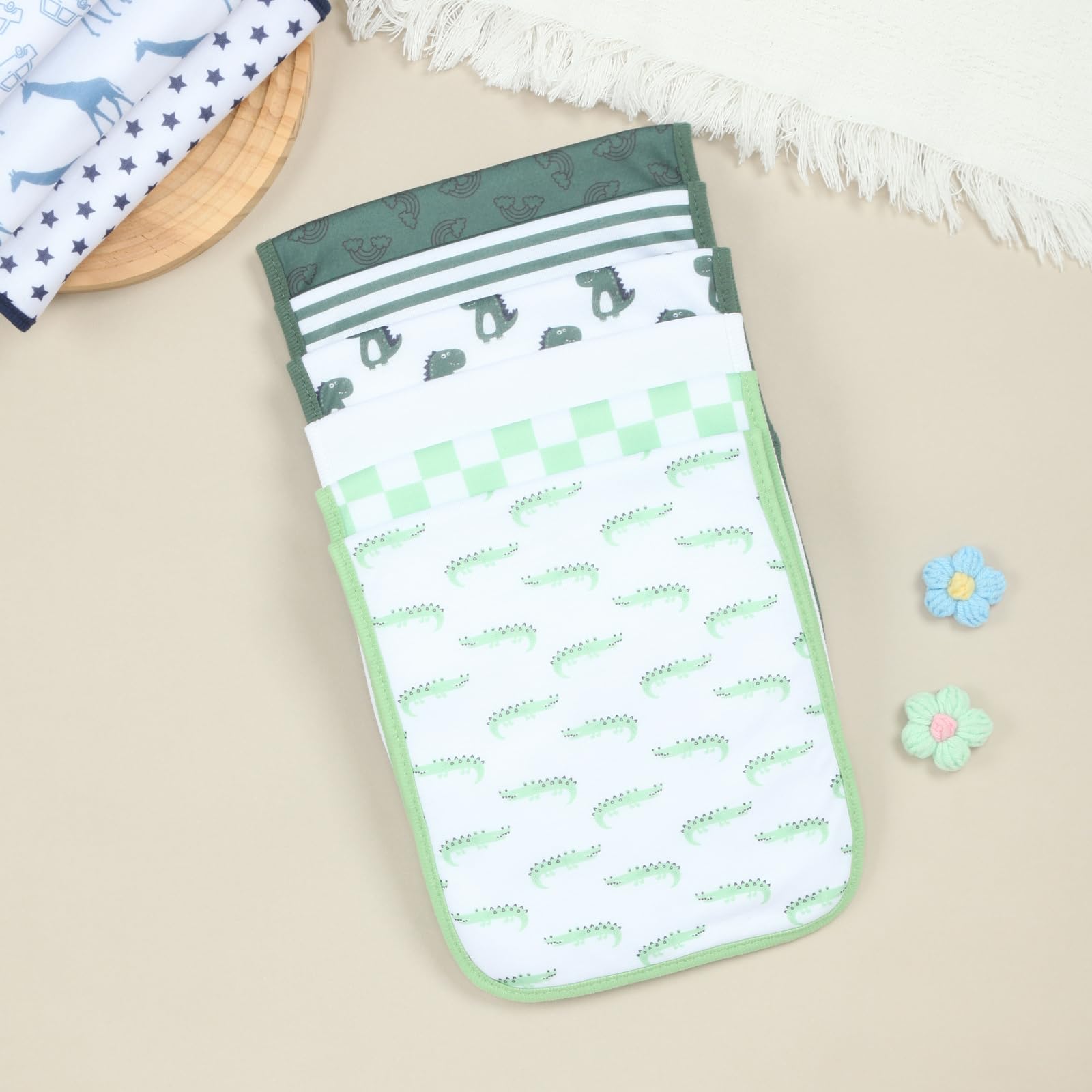 بينوكسين - مجموعة من 8 قطع من  - مراجعة Printed Bibs Pack وسعره